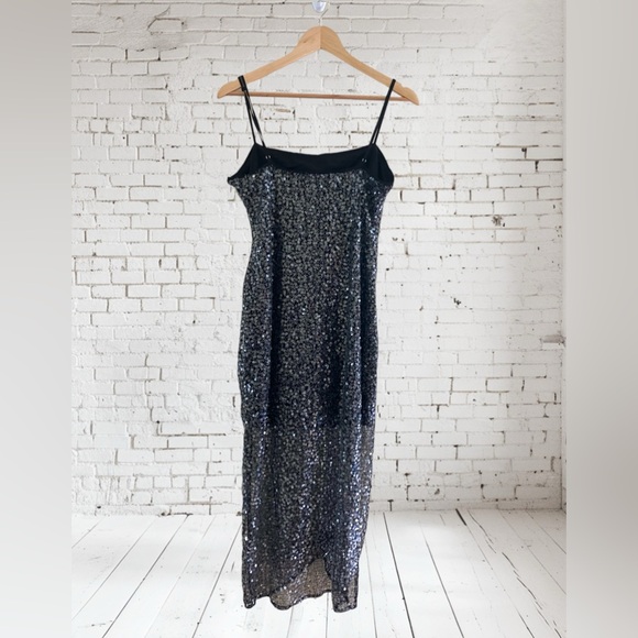 ASTR The Label Jewel Midi Dress Size Large Excellent Condition - Picture 7 of 7